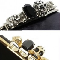 Clutch con teschio di Alexander McQueen e Snooky di Jersey Shore