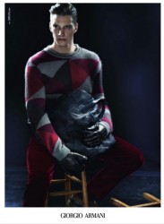 Giorgio Armani, rosso borgogna