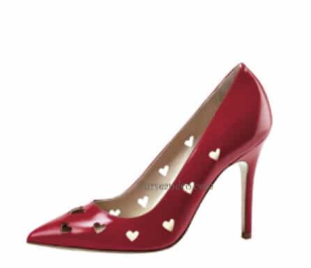 Scarpe rosse con cuori 