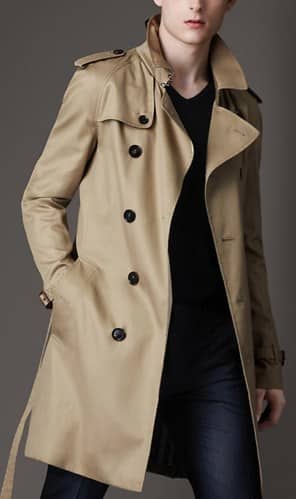 Trench Burberry per uomo lungo con cinturino sotto gola