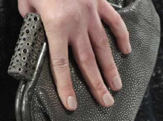 Le vernis Chanel Frenzy n 559