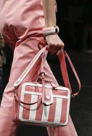Moschino borsa primavera estate 2013 bianca rosa righe