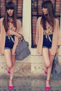 come vestirsi alla moda per uscire look ragazza tempo libero