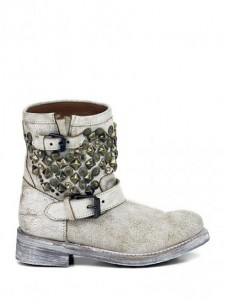 stivaletti-vintage-con-borchie
