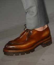 scarpe uomo Prada autunno inverno 2013 2014 marrone caramello
