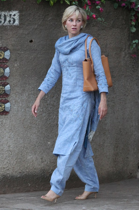 Naomi Watts Diana con Tod's D Bag