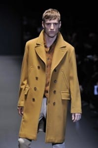 Cappotto giallo ocra, Gucci