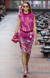 Kenzo primavera estate 2014 look rosa bianco