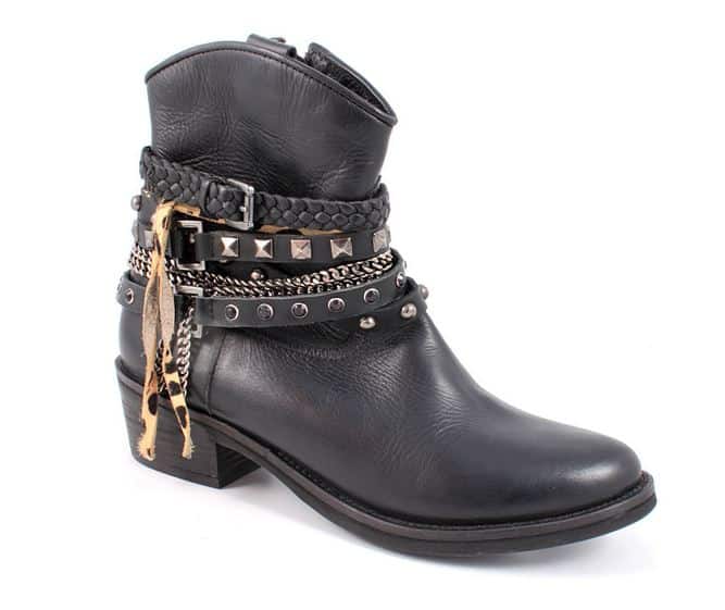 Stivaletto biker in pelle nera con borchie e catenelle, scarpe Cinti