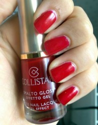 smalto effetto gel collistar unghie rosso