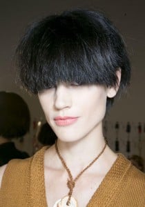 Corto con frangia, Fendi