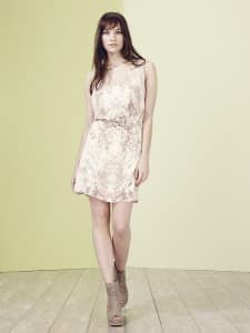  abito smanicato stampa ramage floreale 79.95 euro