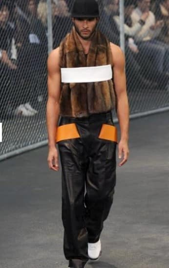 sfilata Givenchy uomo autunno inverno 2014 2015 stola