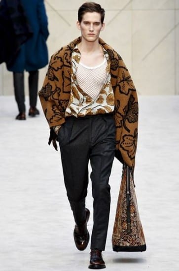 sfilata uomo Burberry autunno inverno 2014 2015 foglie