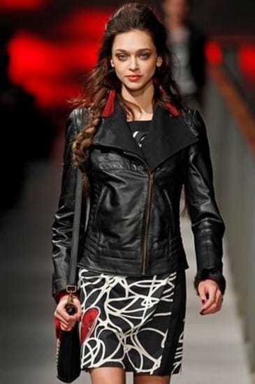 Sfilata Desigual autunno inverno 2014 2015 chiodo