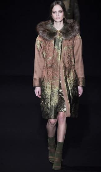 sfilata Alberta Ferretti autunno inverno 2014 2015 pelliccia
