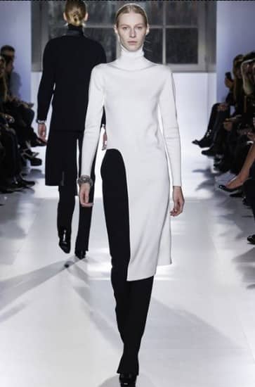 sfilata Balenciaga autunno inverno 2014 2015 asimmetria