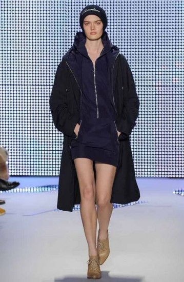 sfilata Lacoste autunno inverno 2014 2015 look