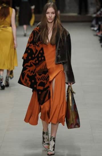 sfilata donna Burberry autunno inverno 2014 2015 arancio