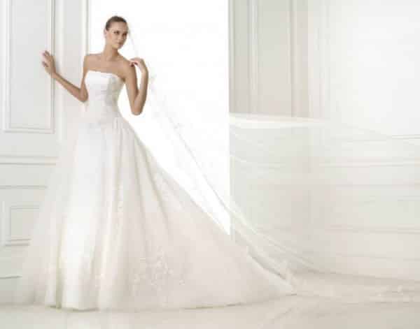 abiti da sposa Pronovias 2015 ricami