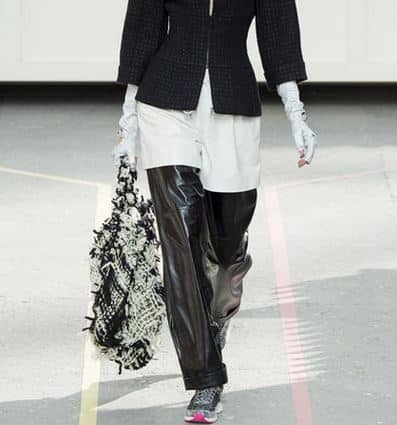 sfilata Chanel borse autunno inverno 2014 2015 bianco e nero