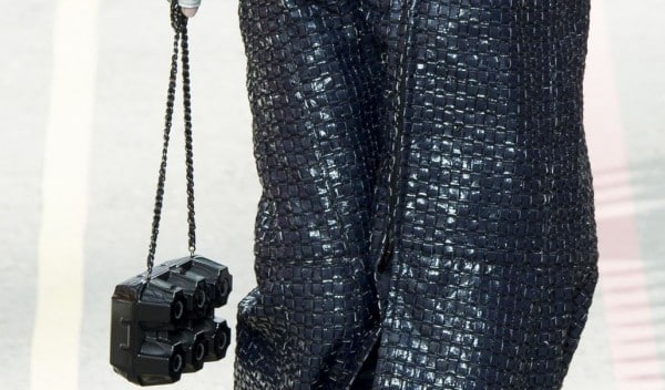 sfilata Chanel borse autunno inverno 2014 2015 uova