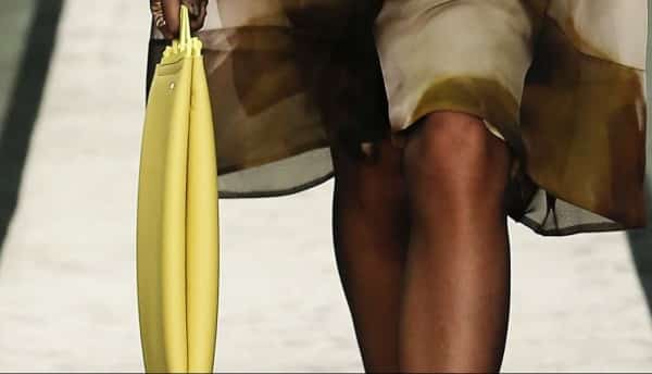 sfilata Givenchy borse autunno inverno 2014 2015 giallo