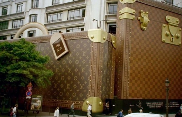 6 Artisti celebrano Louis Vuitton
