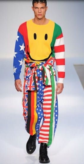 Moschino uomo primavera estate 2015 bandiera