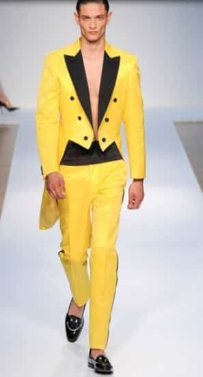 Moschino uomo primavera estate 2015 giallo