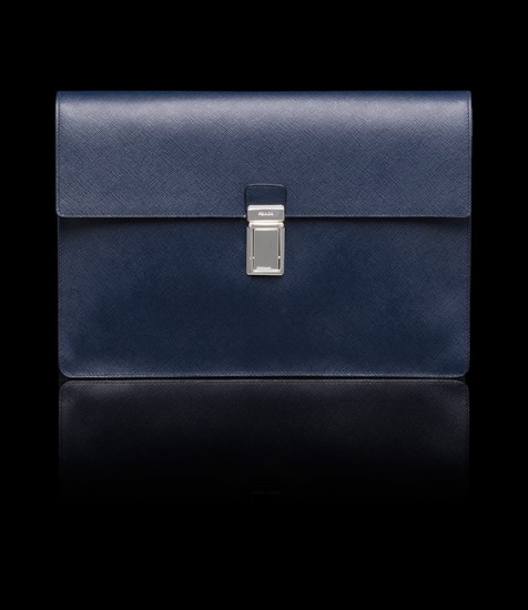 Prada portadocumento baltico 950 euro