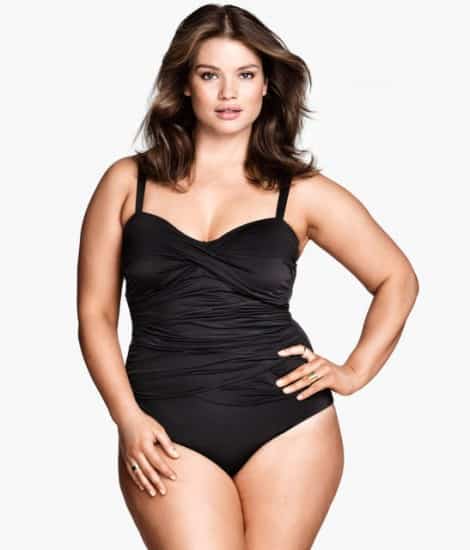  jennie-runk-per-H&M-costume-intero-nero