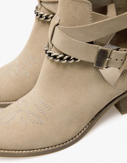  Stradivarius stivaletto cowboy con apertura 69.95 euro