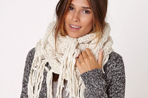 Oysho catalogo autunno inverno 2014 2015 sciarpa