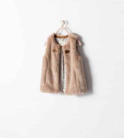 Zara gilet pelo fibbie 25.95 euro