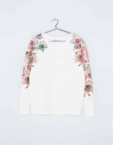 Bershka felpa a stampa floreale 29.99 euro