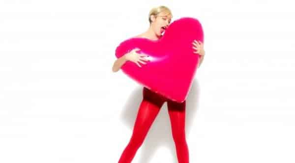 Miley Cyrus Golden Lady spot news