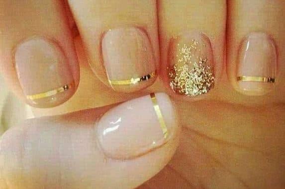 Natale 2015 tendenze nail art oro