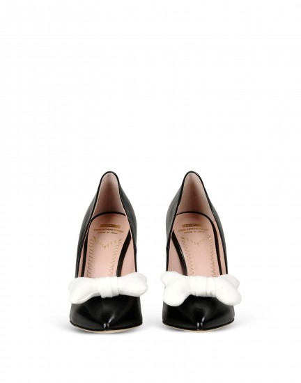 Moschino Cheap and Chic decollete applicazione osso 248.00 euro