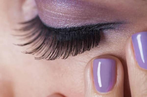 Trucco occhi verdi tutorial semplice violetto
