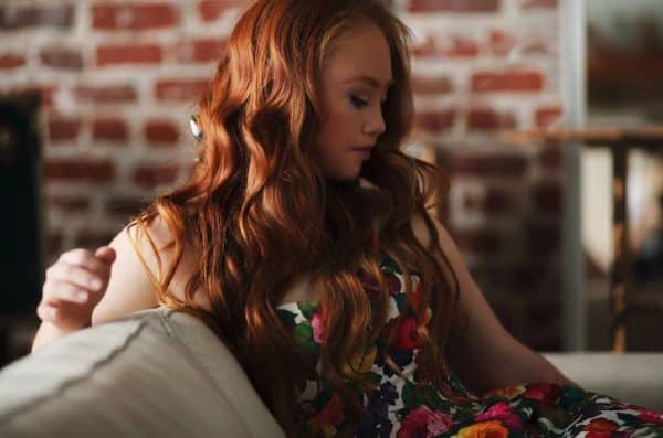 Madeline Staurt modella down NYFW