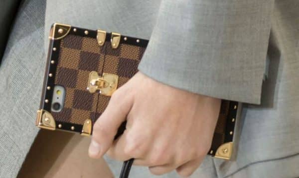 cover-iphone-louis-vuitton-estate-2017