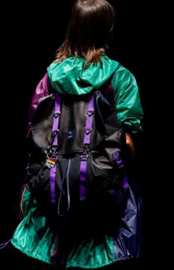borse-versace-primavera-estate-2017-zaino
