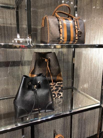 Borse Michael Kors foto prezzi 2019 2020 autunno inverno