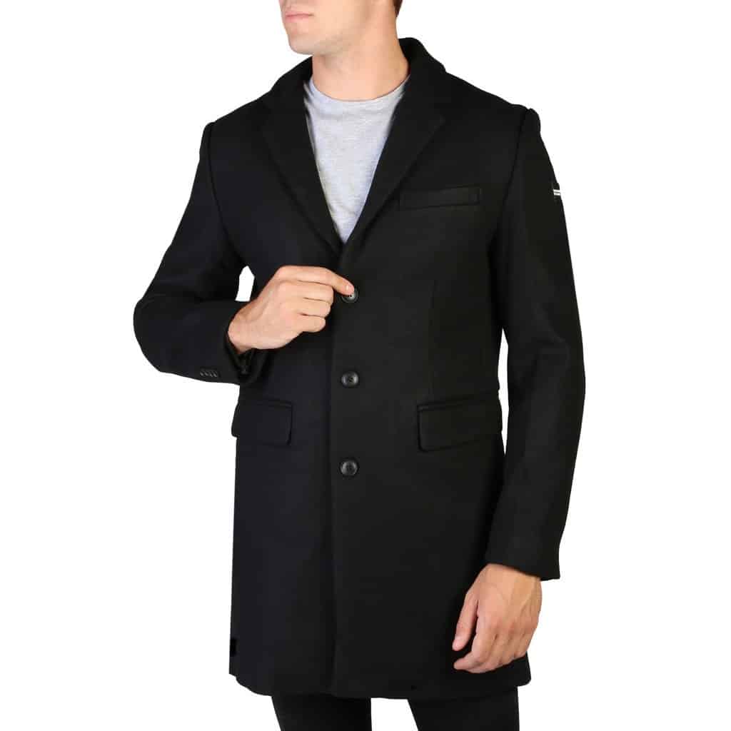 Cappotto con chiusura tre bottoni Alessandro dell acqua
