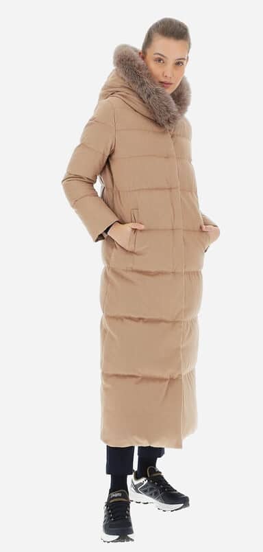 Piumino lungo crema color cammello autunno inverno