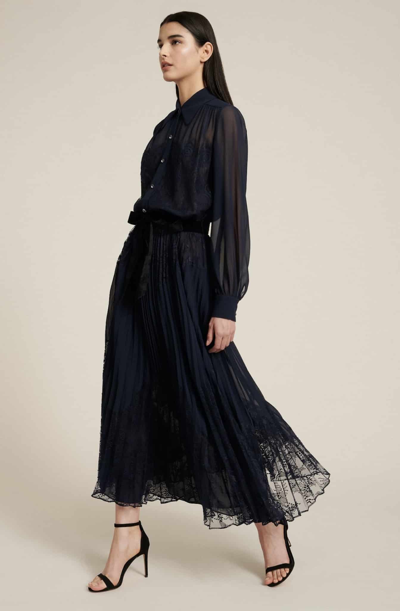 abito molto elegante autunno inverno di Luisa Spagnoli 2021 2022