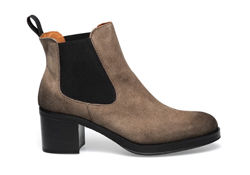 stivaletto in camoscio Frau 2021 2022