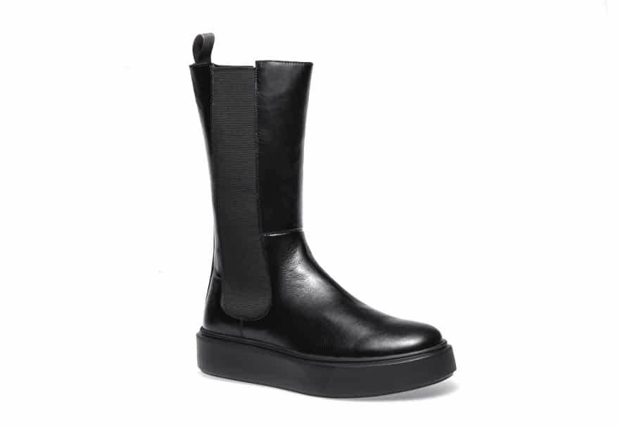 stivale in pelle nera