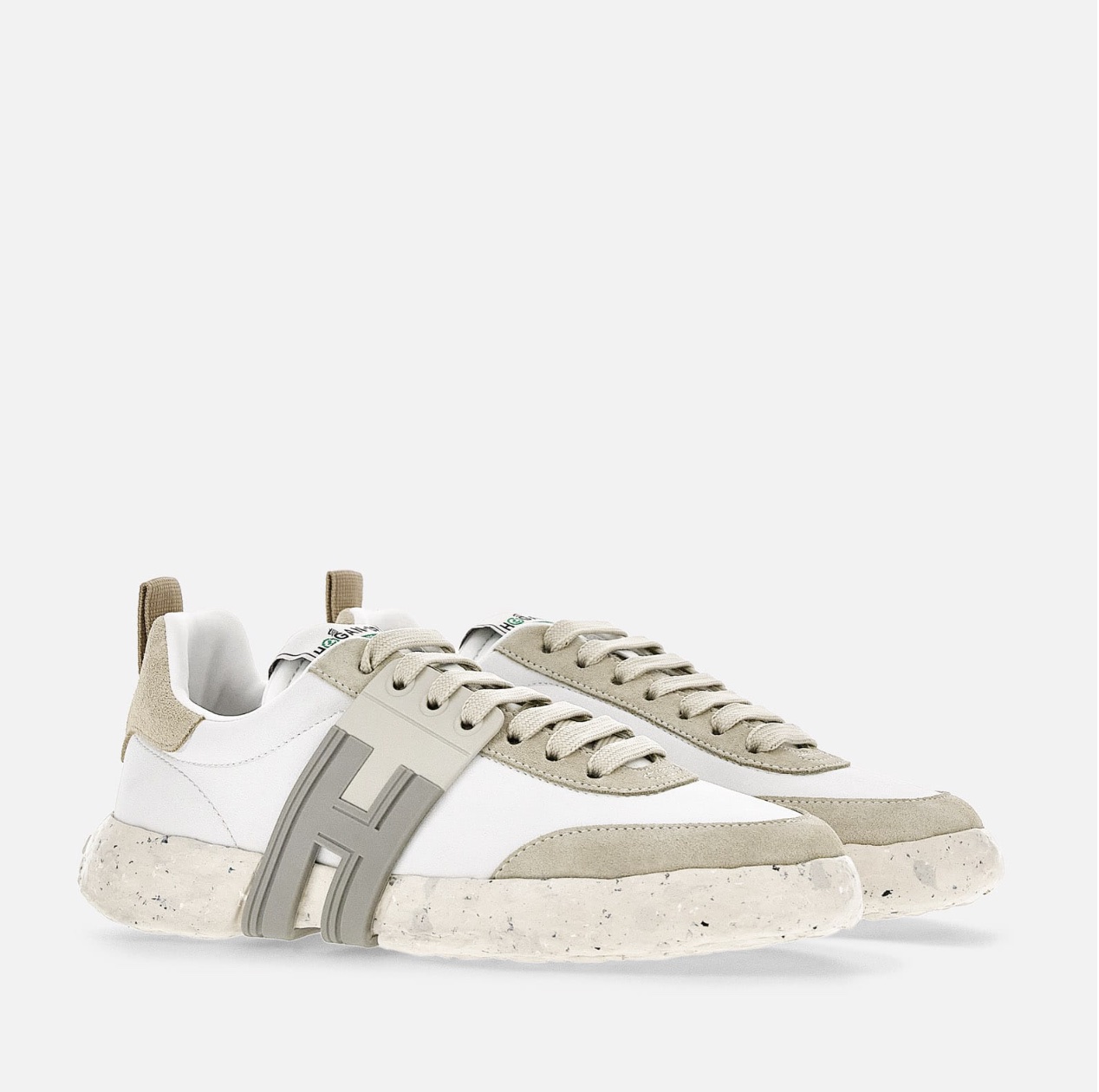 scarpe sneakers chiare alla moda inverno